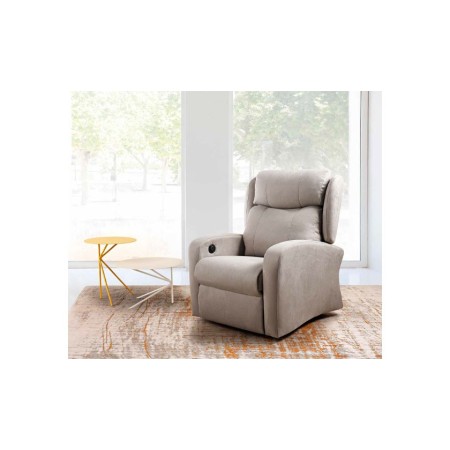 Sillón cómodo de diseño práctico