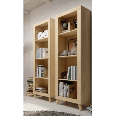 Estantería de roble en Calatayud