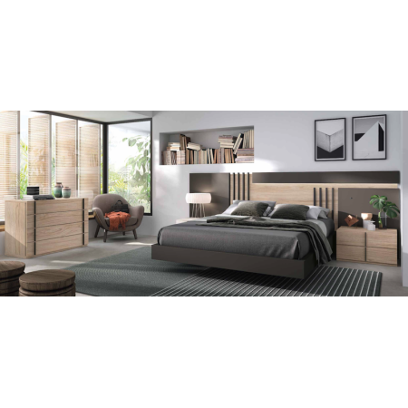 Cabecero con mesitas y cómoda en Calatayud