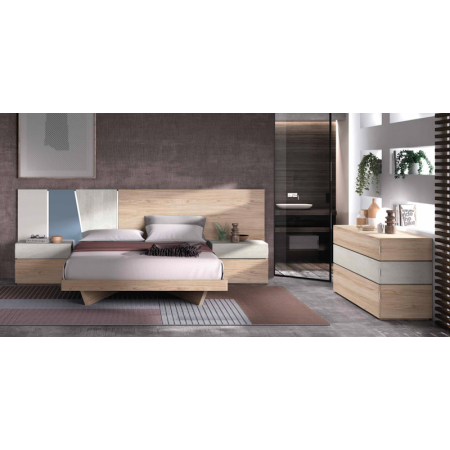 Cabecero con mesitas y comodín en tonos claros en Calatayud